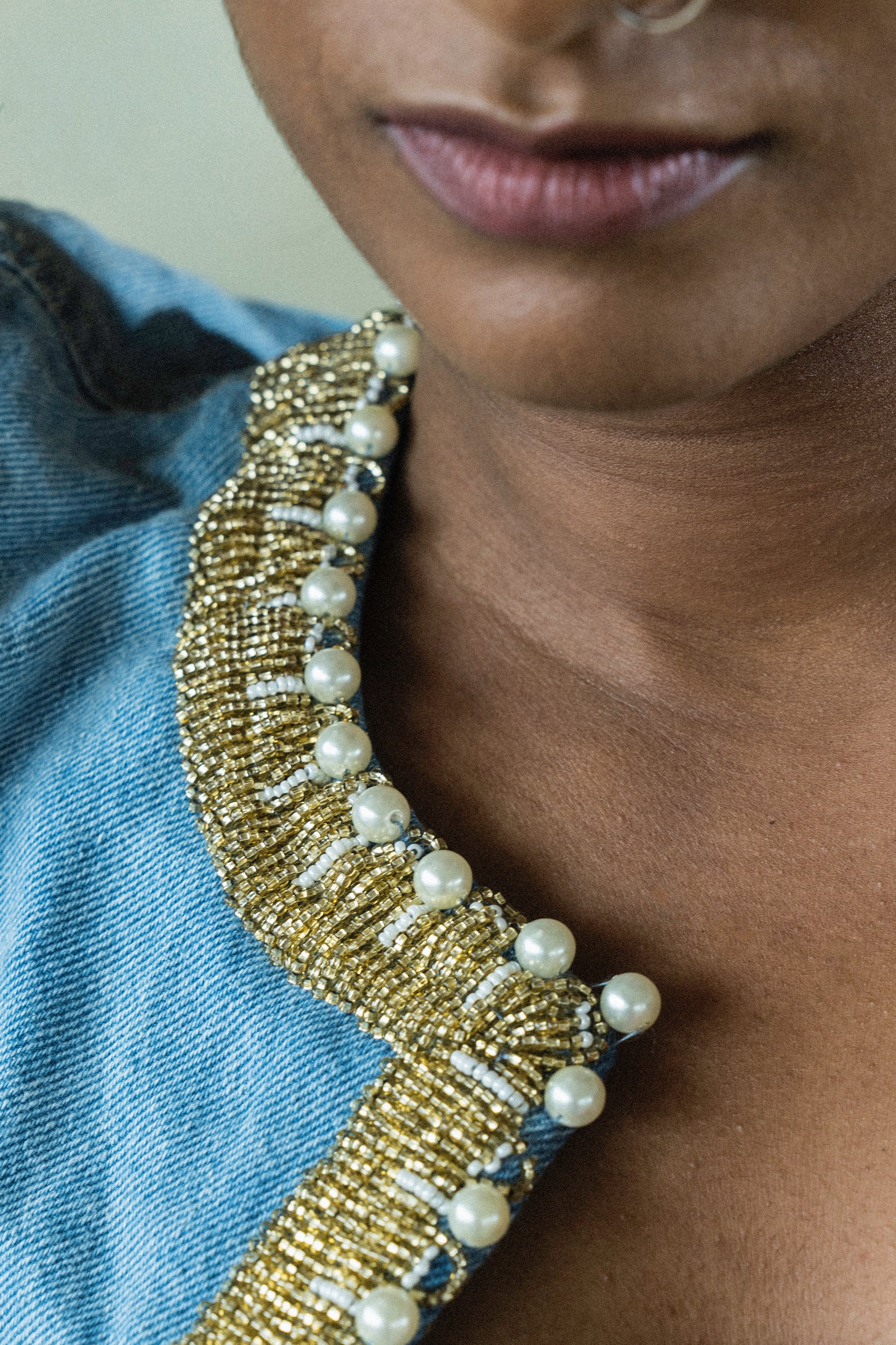 The Timeless Elegance of Zardozi: Unraveling the Craft