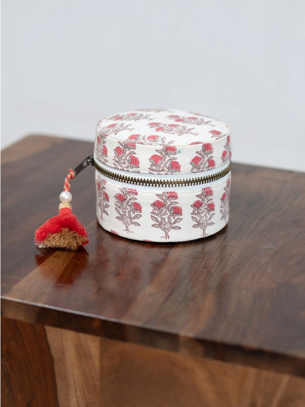 Jewelry Circular Box White