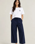 Lee Linen