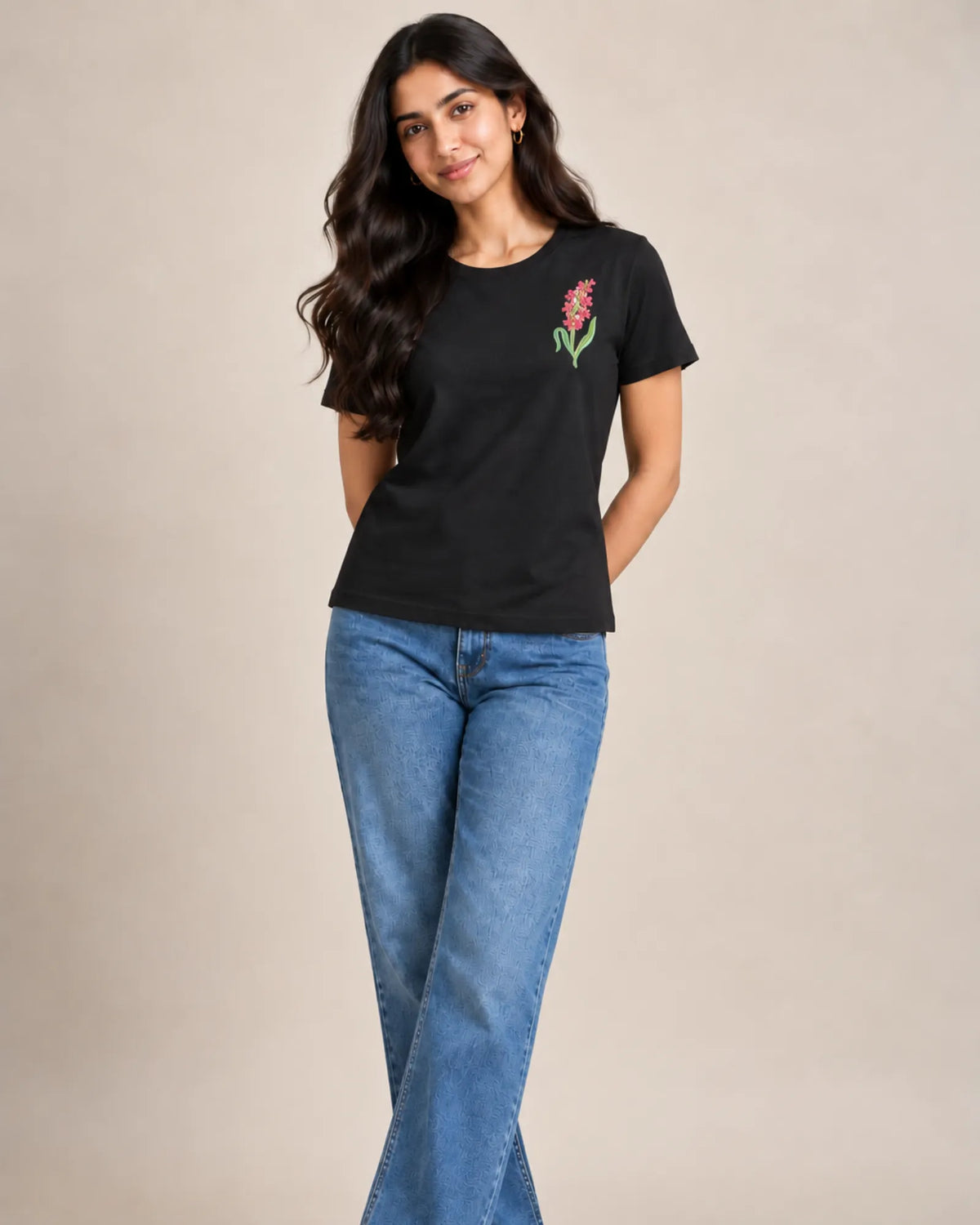 Botanical Lilly Tee